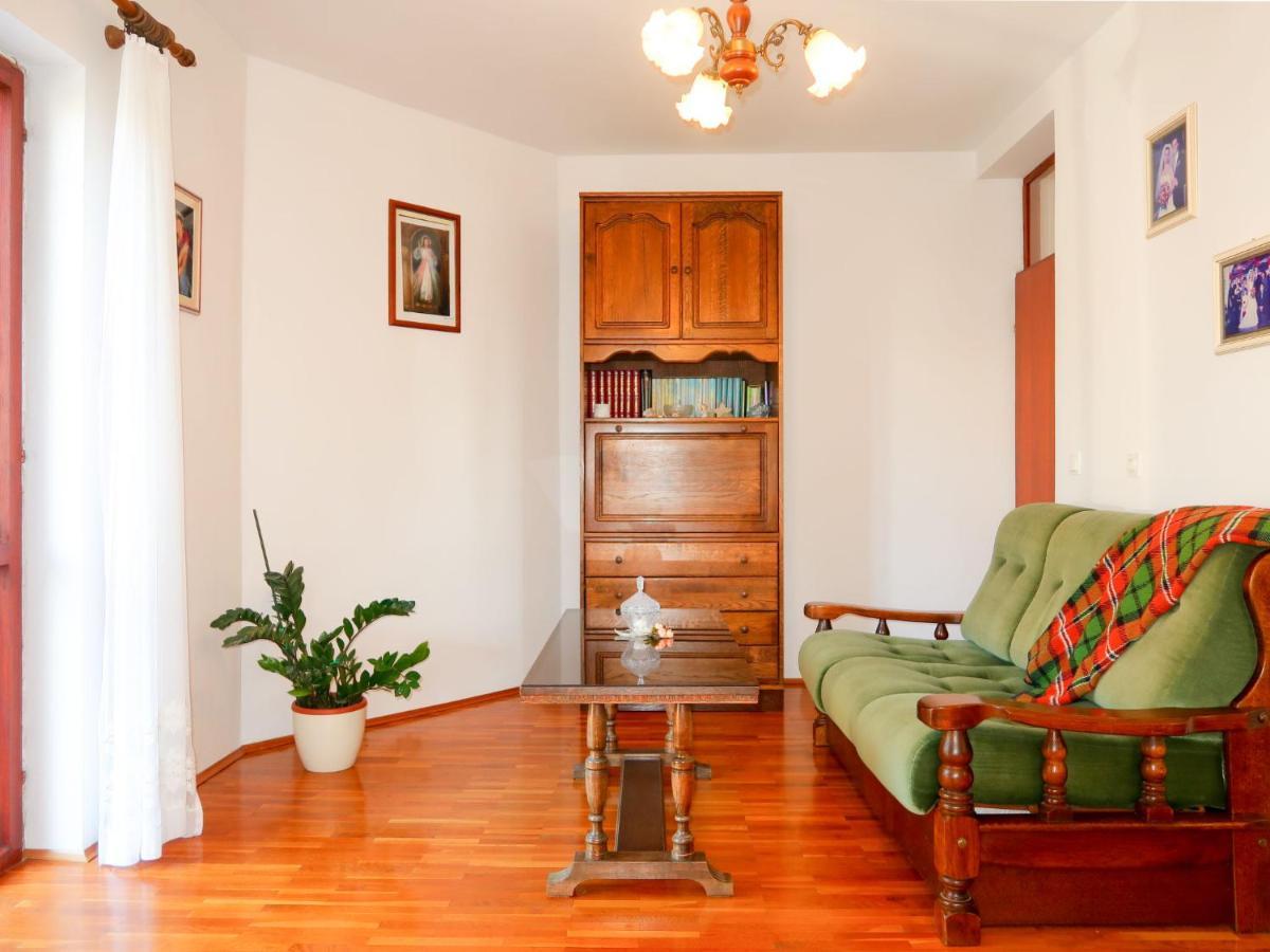 Apartment Vera - Mlk326 By Interhome Malinska Esterno foto