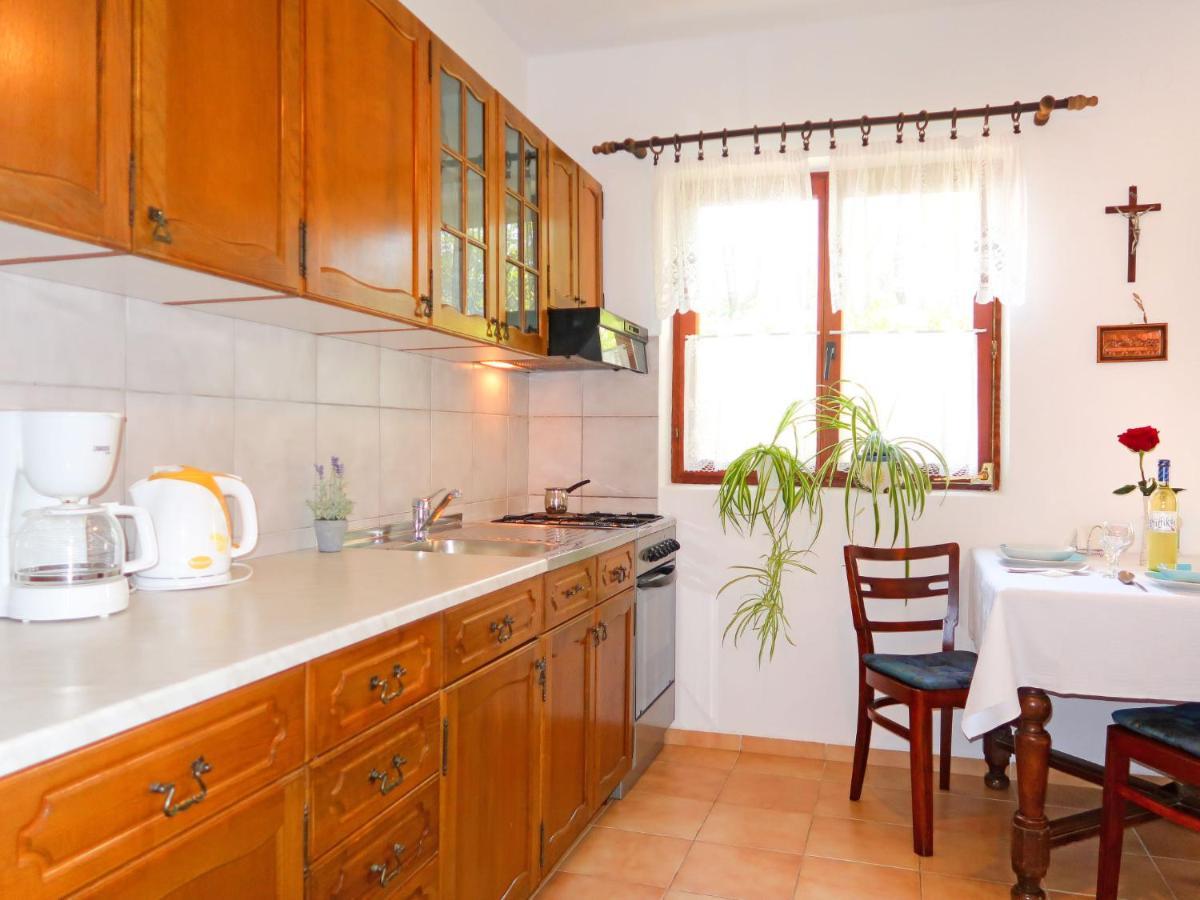 Apartment Vera - Mlk326 By Interhome Malinska Esterno foto