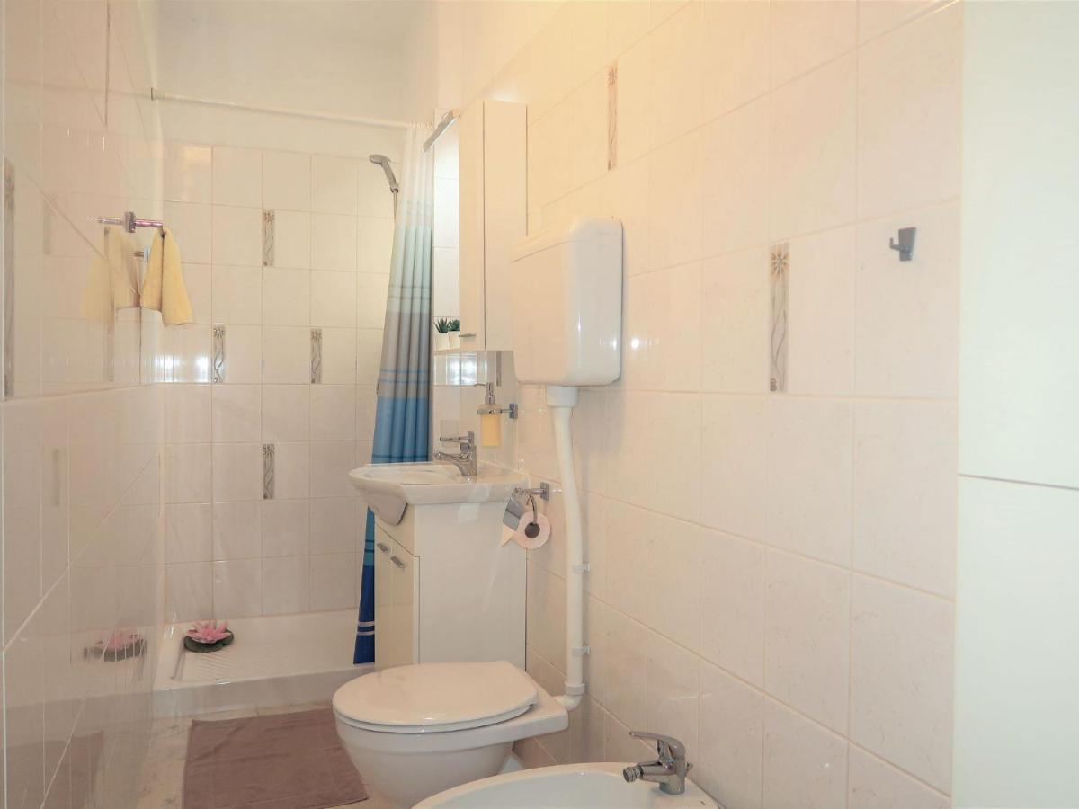 Apartment Vera - Mlk326 By Interhome Malinska Esterno foto